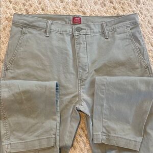 Levis Green Chinos Lightweight Cotton Blend